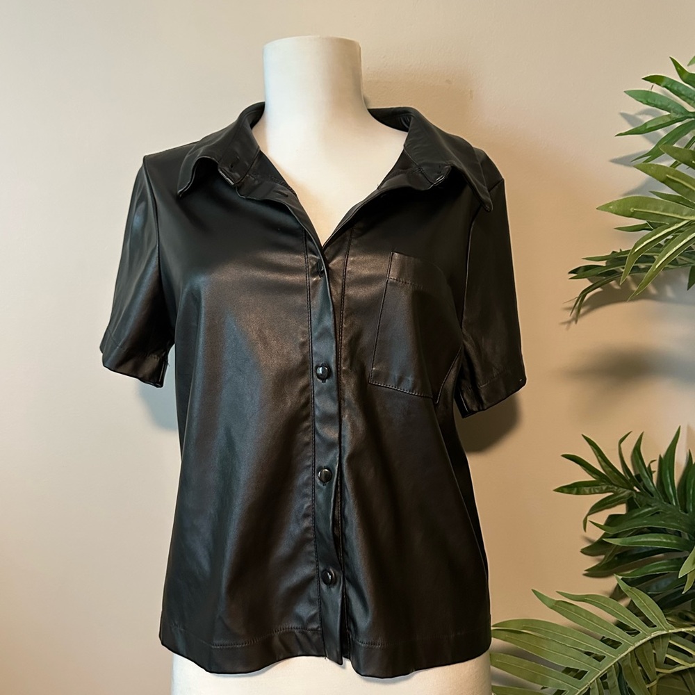 Black Short Sleeve Button-Up Top| faux leather professional shortsleeve